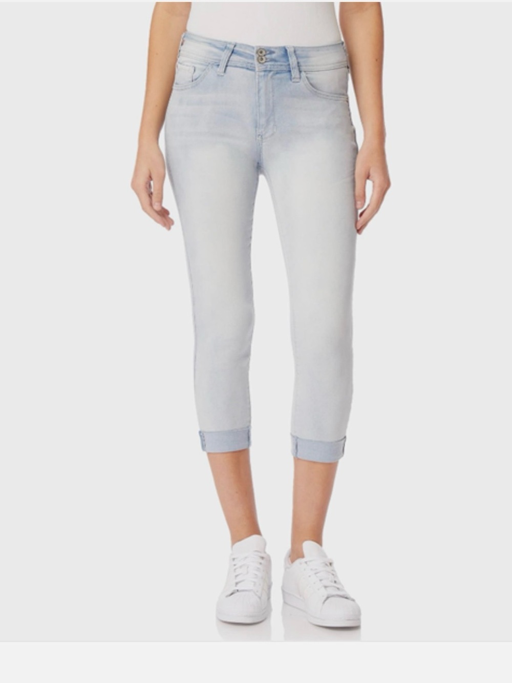 Wallflower Light Wash Women's Cropped Jeans